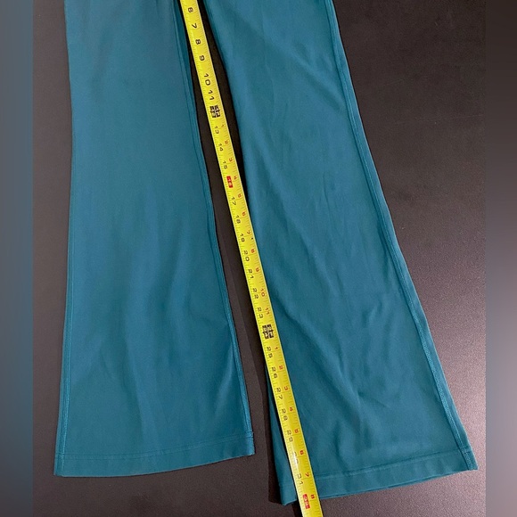 Lululemon Peloton Groove HR Flare Pants - Picture 14 of 17